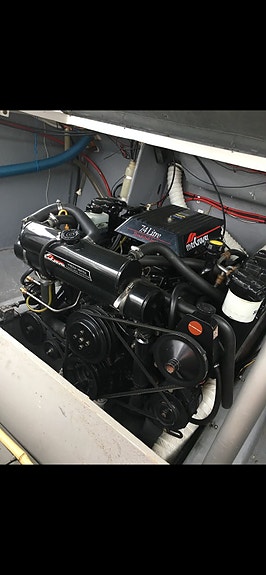 Sea Master 33, 454 7.4l V8 4 of 6