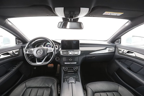 Mercedes-Benz CLS350 13 of 28
