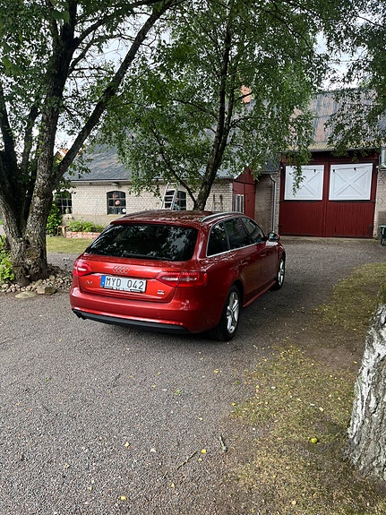 Audi A4 4 of 6