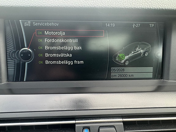 BMW 523i 7 of 9