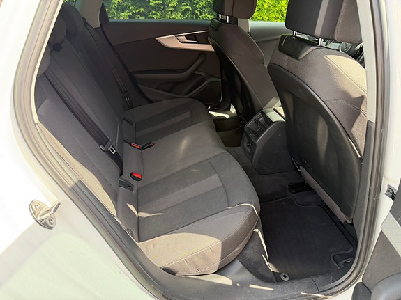 Audi A4 7 of 9
