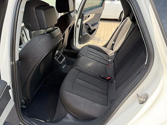 Audi A4 8 of 9