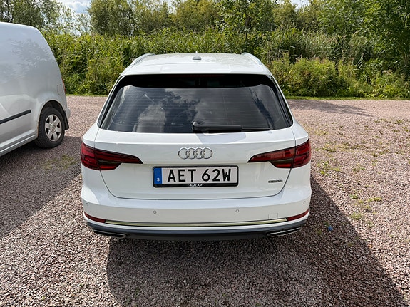 Audi A4 4 of 9