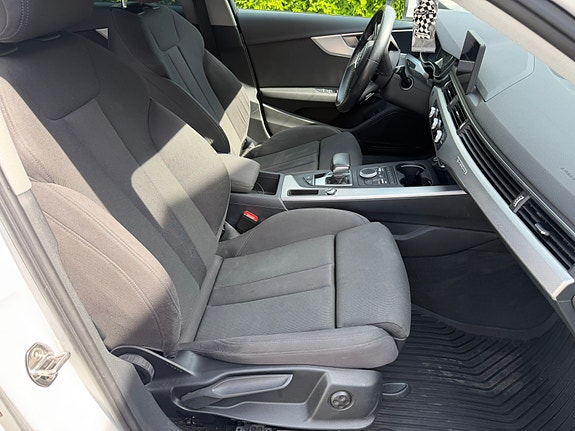 Audi A4 6 of 9