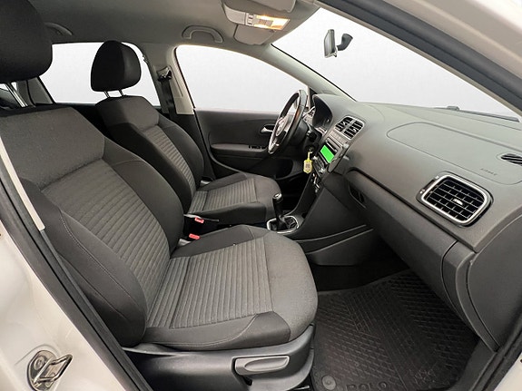Volkswagen Polo 18 of 25