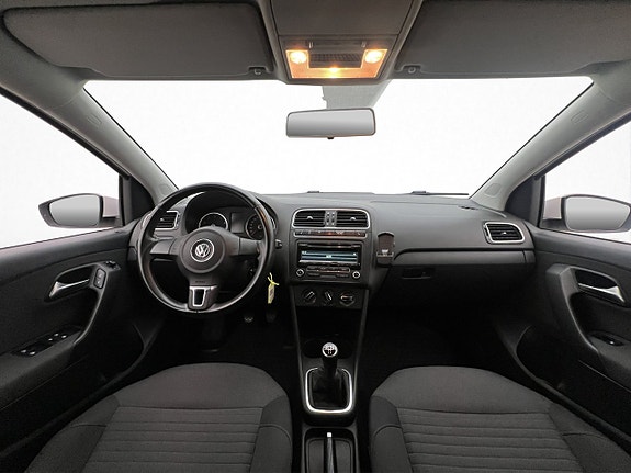 Volkswagen Polo 14 of 25