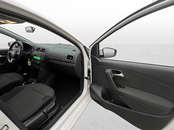Volkswagen Polo 19 of 25