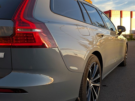 Volvo V60 8 of 14