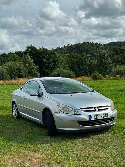 Peugeot 307 CC 3 of 10