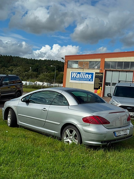 Peugeot 307 CC 9 of 10