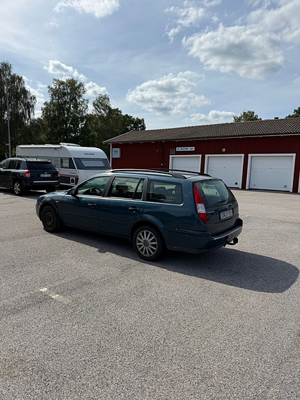 Ford Mondeo 6 of 9