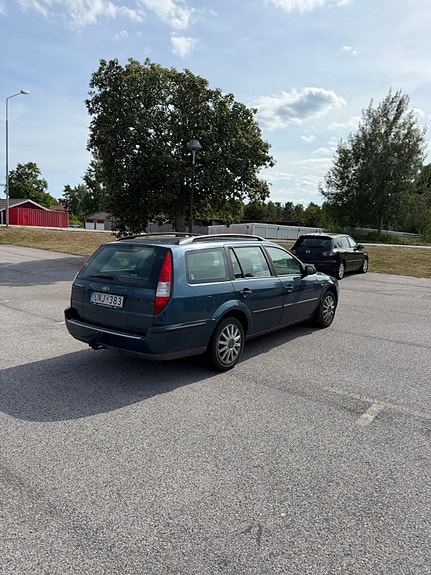 Ford Mondeo 7 of 9