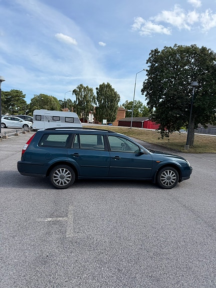 Ford Mondeo 4 of 9