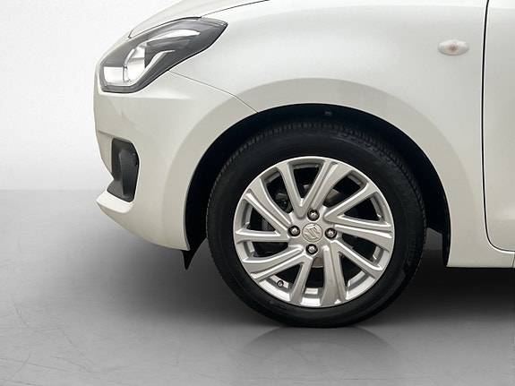 Suzuki Swift 25 of 28