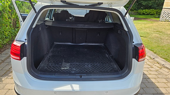 Volkswagen Golf Alltrack 19 of 25
