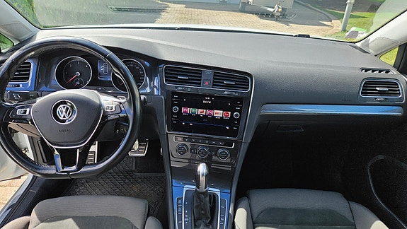 Volkswagen Golf Alltrack 15 of 25