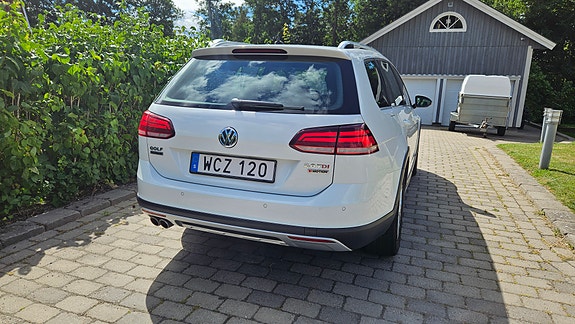 Volkswagen Golf Alltrack 5 of 25