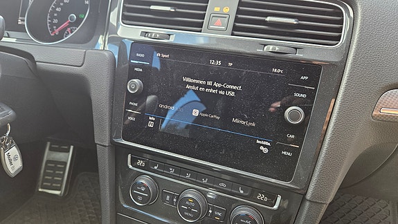 Volkswagen Golf Alltrack 13 of 25
