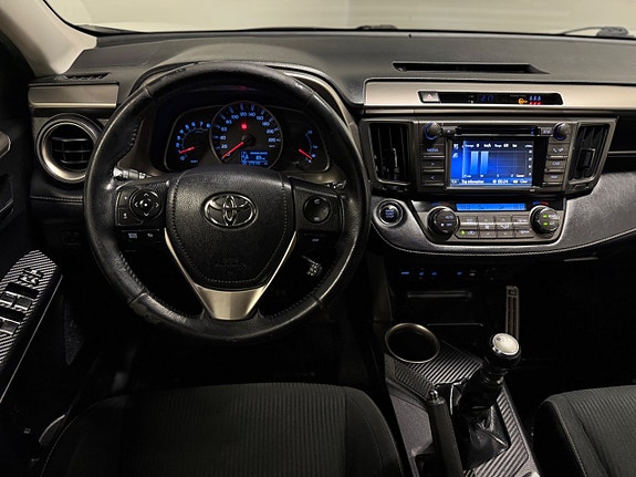 Toyota RAV4 11 of 18