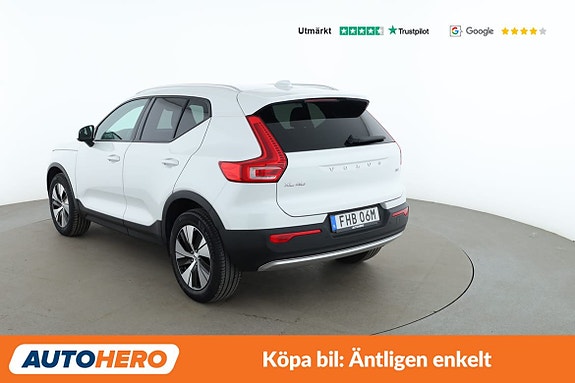Volvo XC40 3 of 27