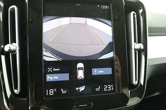 Volvo XC40 25 of 27
