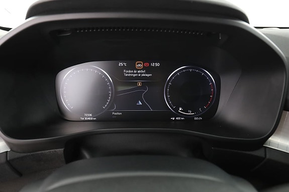 Volvo XC40 20 of 27