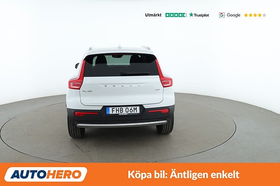 Volvo XC40 4 of 27