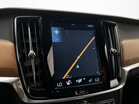 Volvo V90 24 of 30