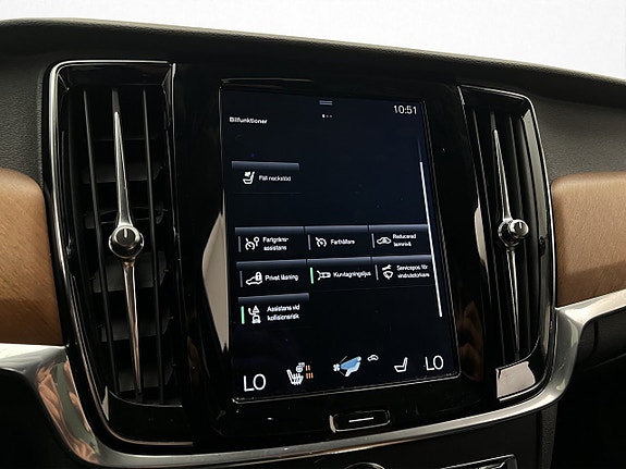 Volvo V90 23 of 30