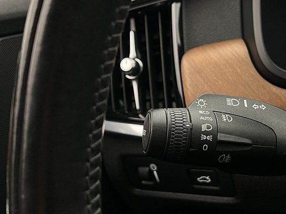 Volvo V90 14 of 30