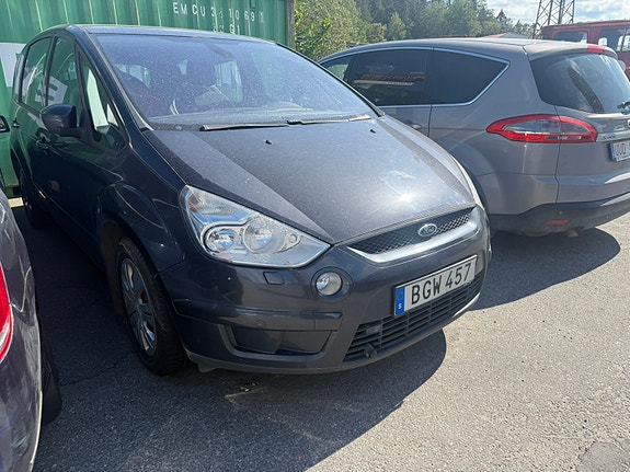 Ford S-MAX 2 of 4