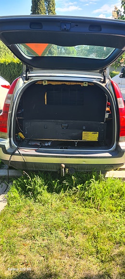 Volvo V70 4 of 9