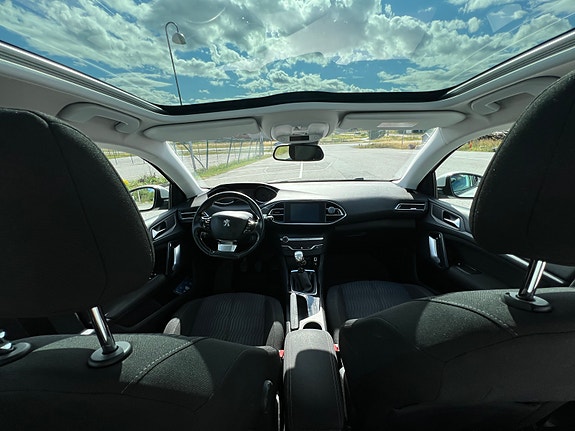Peugeot 308 6 of 16