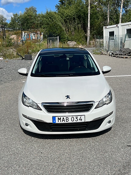 Peugeot 308 3 of 16