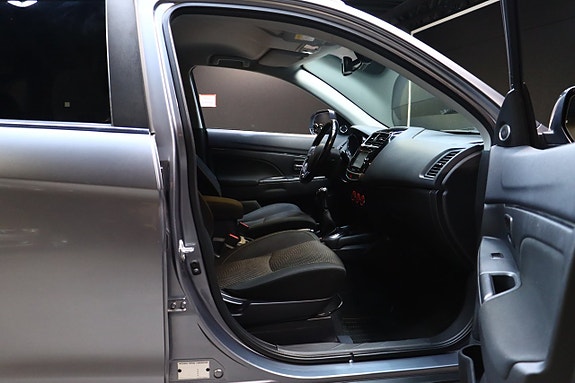 Mitsubishi ASX 15 of 30