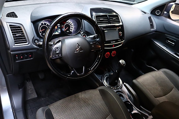 Mitsubishi ASX 10 of 30