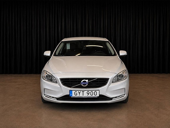 Volvo V40 17 of 17