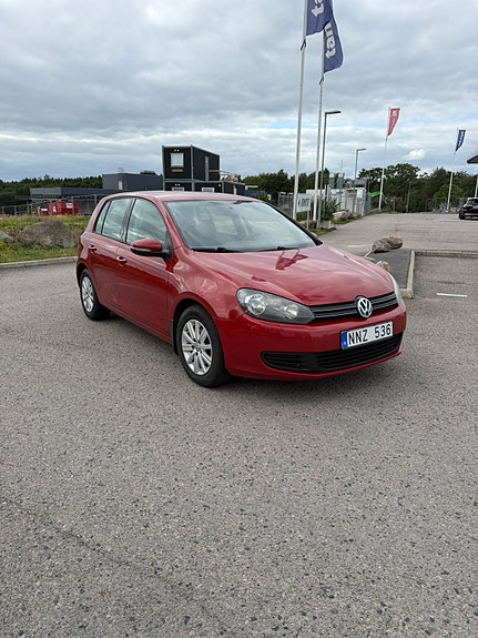 Volkswagen Golf VI 2 of 8