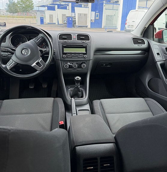 Volkswagen Golf VI 7 of 8