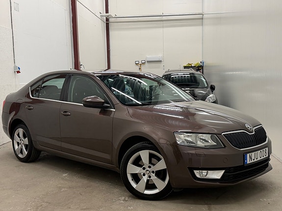 Skoda Octavia 2 of 26