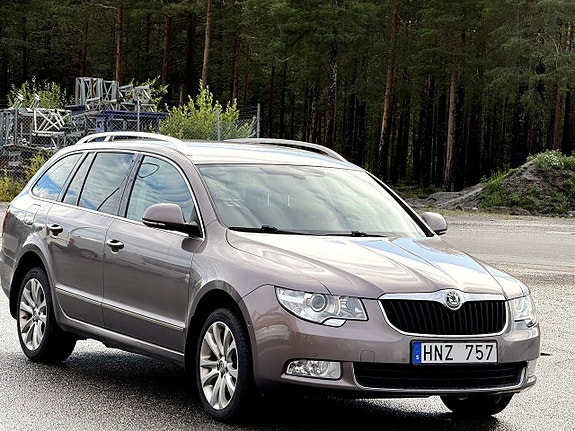 Skoda Superb 3 of 10