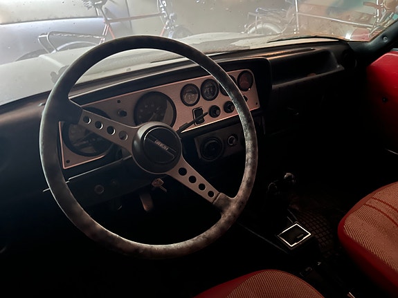 Fiat 124 5 of 8