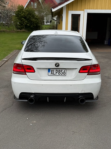 BMW 335d 3 of 8