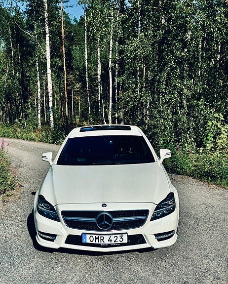 Mercedes-Benz CLS350 4 of 8