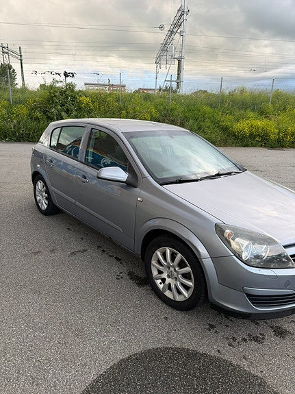 Opel Astra 3 of 7