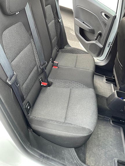 Renault Clio 7 of 8