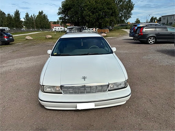 Chevrolet Caprice 9 of 12