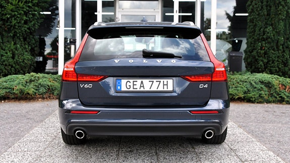 Volvo V60 5 of 21