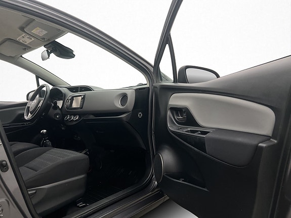 Toyota Yaris 22 of 28