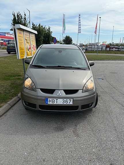 Mitsubishi Colt 6 of 6